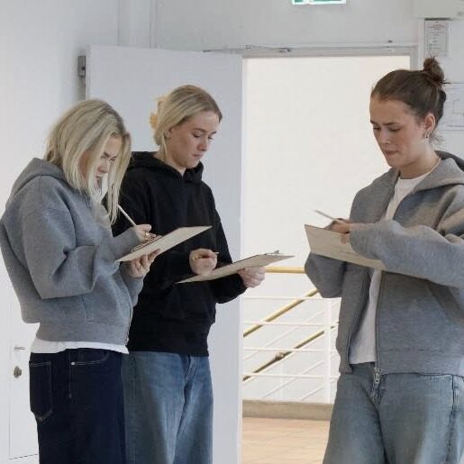 f7-aspect-ratio-600-600