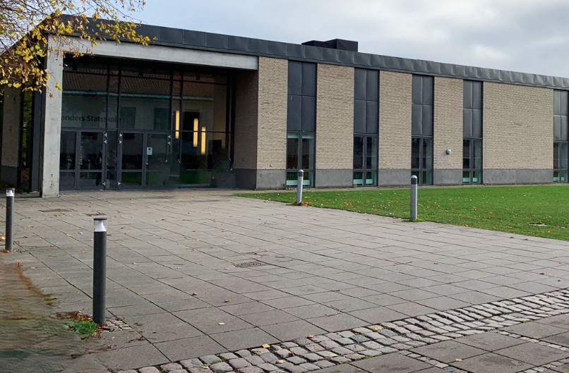 hallen2-aspect-ratio-320-210